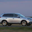 Outlander 2WD 2.2 DI-D Instyle Navi Black Edition