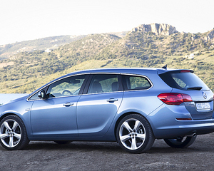 Foto Opel Astra Wagon - 1.7 CDTi ecoFLEX Executive