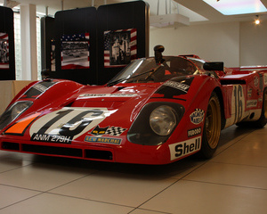 512 M