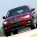 BMW X6 xDrive50i vs Renault Mégane III Sports Tourer 1.5 dCi FAP ECO2 Automatic EDC Dynamique S