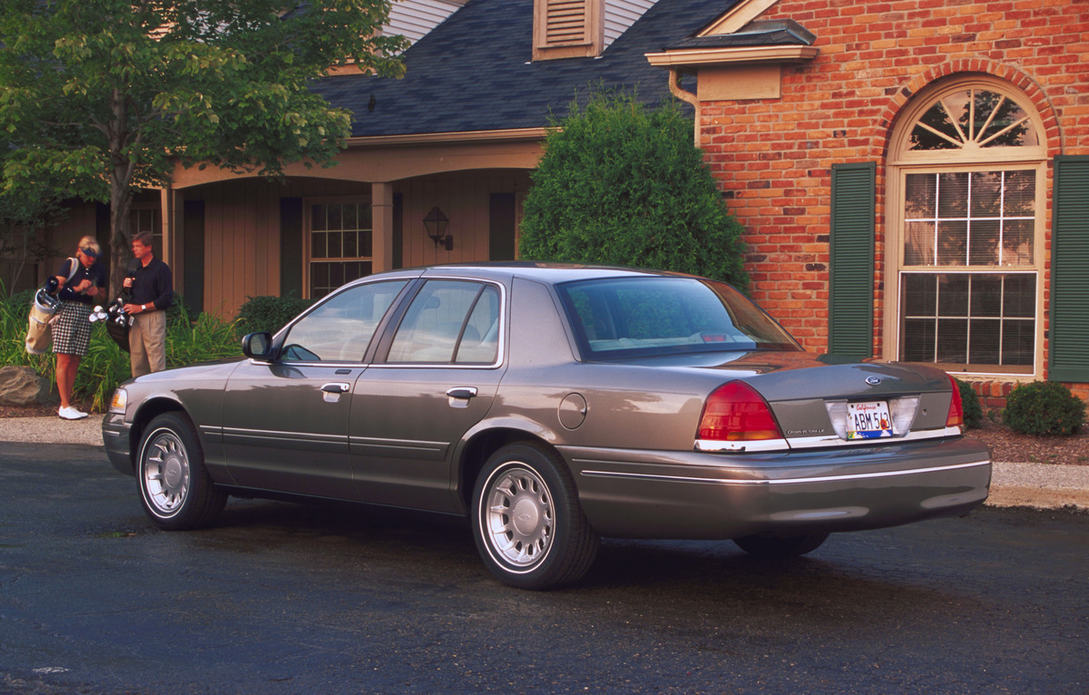 Ford Crown Victoria 1998