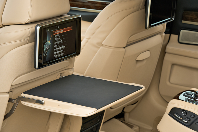 BMW 750Li xDrive BMW 750Li xDrive