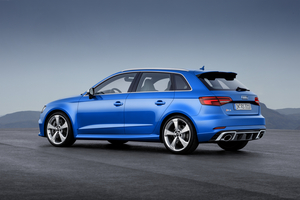 RS3 Sportback reaches a limited top speed of 250km/h or 280km/h if required by customer