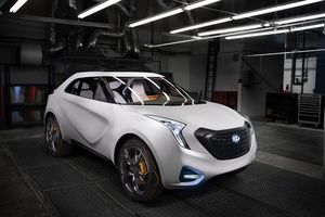 Hyundai Curb