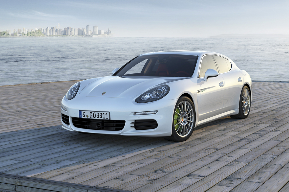 Porsche simplified the Panamera's styling for the second generation