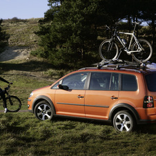 Volkswagen CrossTouran 1.9 TDI DSG Volkswagen CrossTouran 1.9 TDI DSG