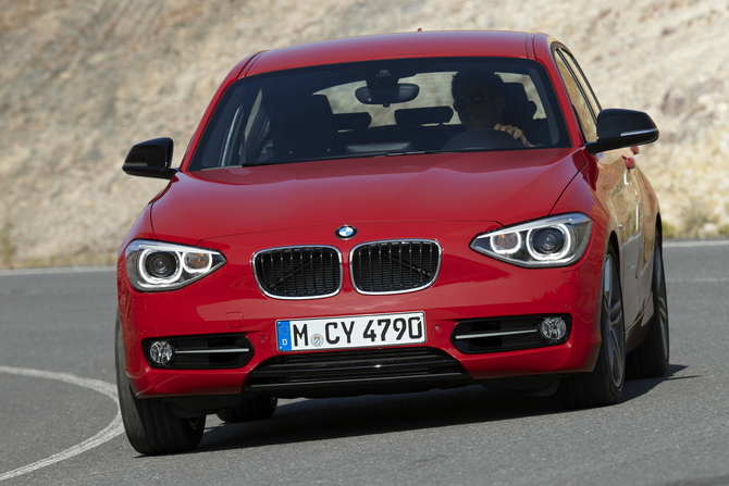 BMW 116d Sport AT BMW 116d Sport AT