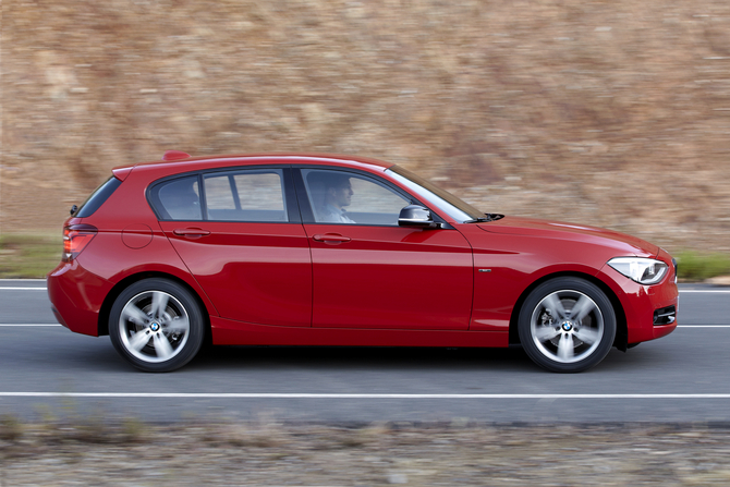 BMW 116i Sport AT BMW 116i Sport AT