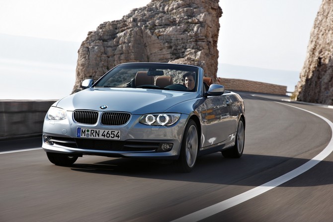 BMW 325i Cabriolet Edition Exclusive Automatic BMW 325i Cabriolet Edition Exclusive Automatic