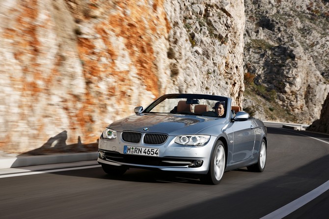 BMW 330i Cabriolet Edition Exclusive BMW 330i Cabriolet Edition Exclusive