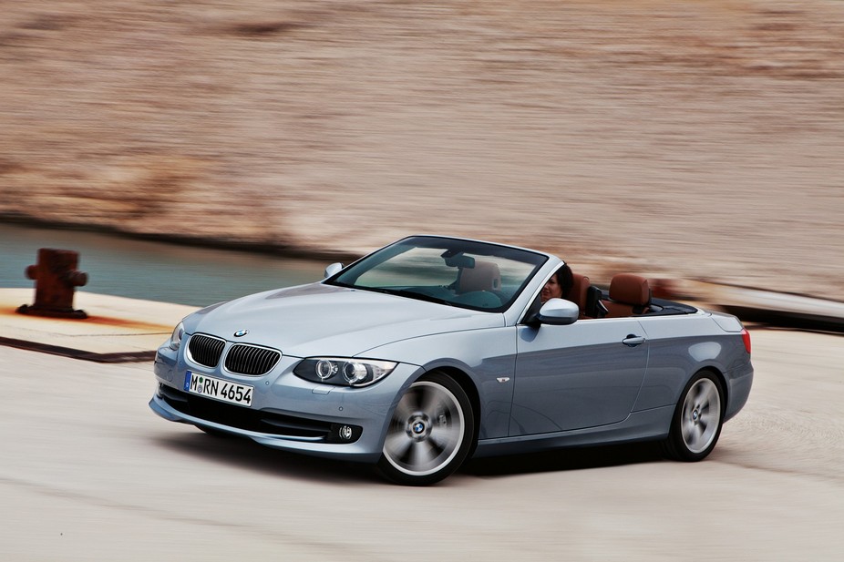 BMW 335i Cabriolet Exclusive :: 1 and 5 specs ::