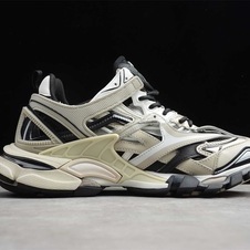 Chaussures Balenciaga Track 2 Trainers Soldes https://www.kohitasports.com/