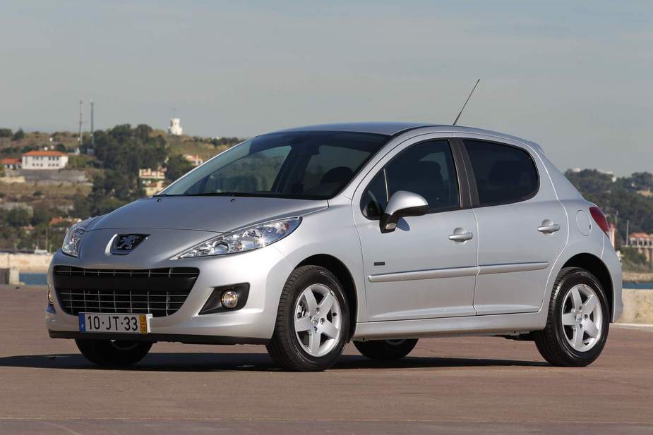 Peugeot Hatchback. HDi Sportium foto y especificaciones autoviva.com 207 2010 Peugeot Hatchback. HDi Sportium foto y especificaciones autoviva.com