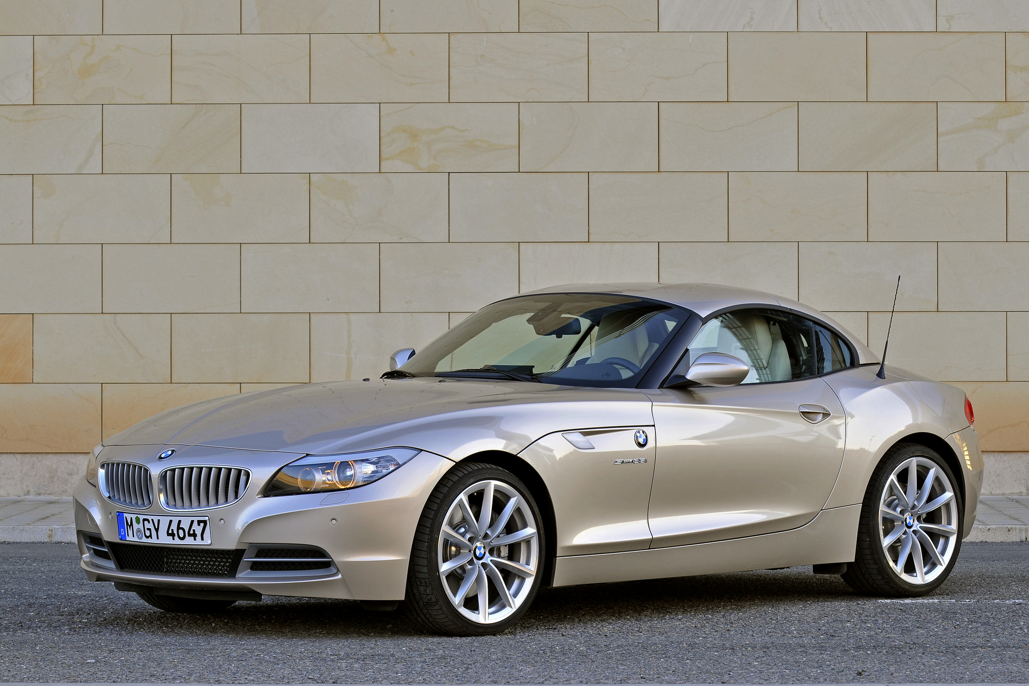 Бмв двухместная. BMW z4 Roadster. BMW z4 2010. BMW z4 Roadster (e89). BMW z4 2009.