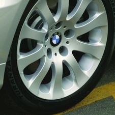 BMW 330i