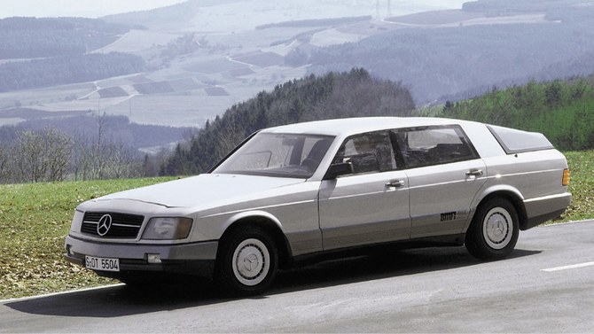Mercedes-Benz Auto 2000 Mercedes-Benz Auto 2000