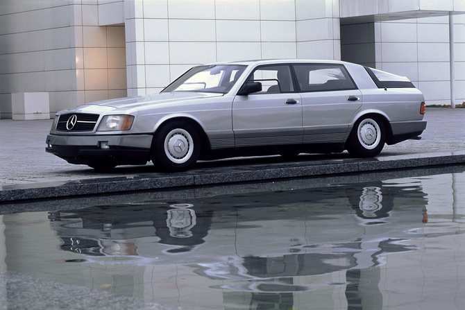 Mercedes-Benz Auto 2000 Mercedes-Benz Auto 2000