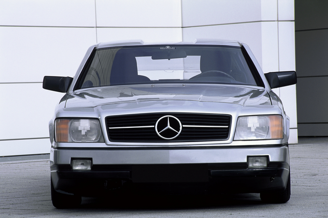 Mercedes-Benz Auto 2000 Mercedes-Benz Auto 2000