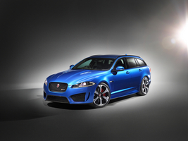 It gets a new, deeper front bumper which incorporates larger lower central and side air intakes