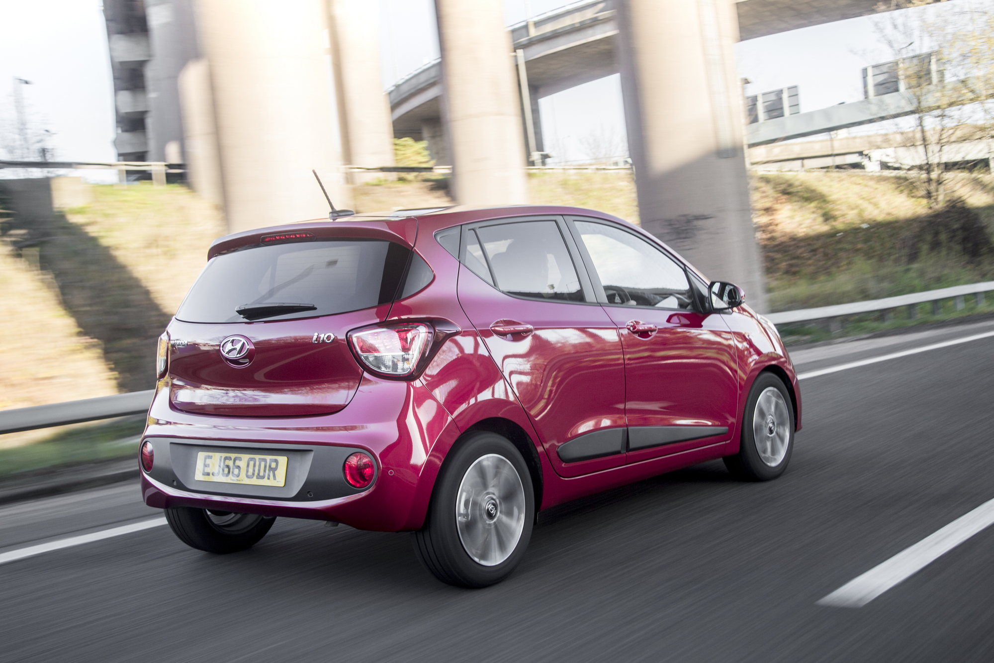 Hyundai. Hyundai i10 2021. 7 i 10 i. хендай маленькая машина i10. Hyundai grand i10.