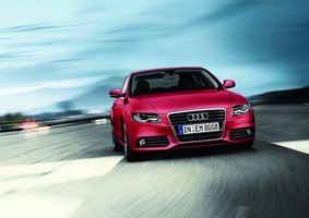 Audi A4 Avant 3.0 TDI clean diesel Attraction quattro tiptronic