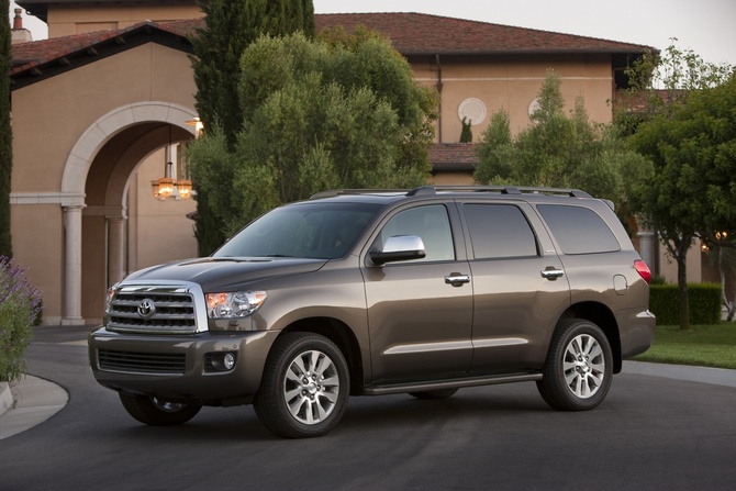 Toyota Sequoia SR5 4.6L 4X4 Toyota Sequoia SR5 4.6L 4X4