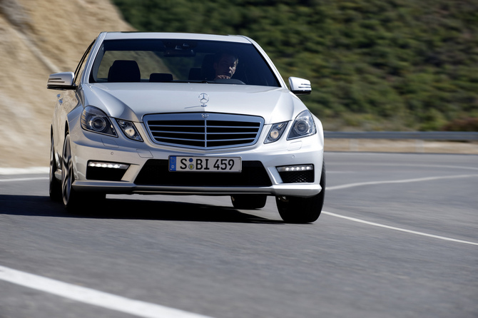 Mercedes-Benz E 63 AMG Mercedes-Benz E 63 AMG
