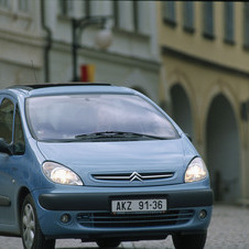 Citroën Xsara Picasso 2.0i 16v 138 Automatic Citroën Xsara Picasso 2.0i 16v 138 Automatic