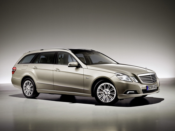 Mercedes-Benz E 200 CDI Station BlueEfficiency Mercedes-Benz E 200 CDI Station BlueEfficiency