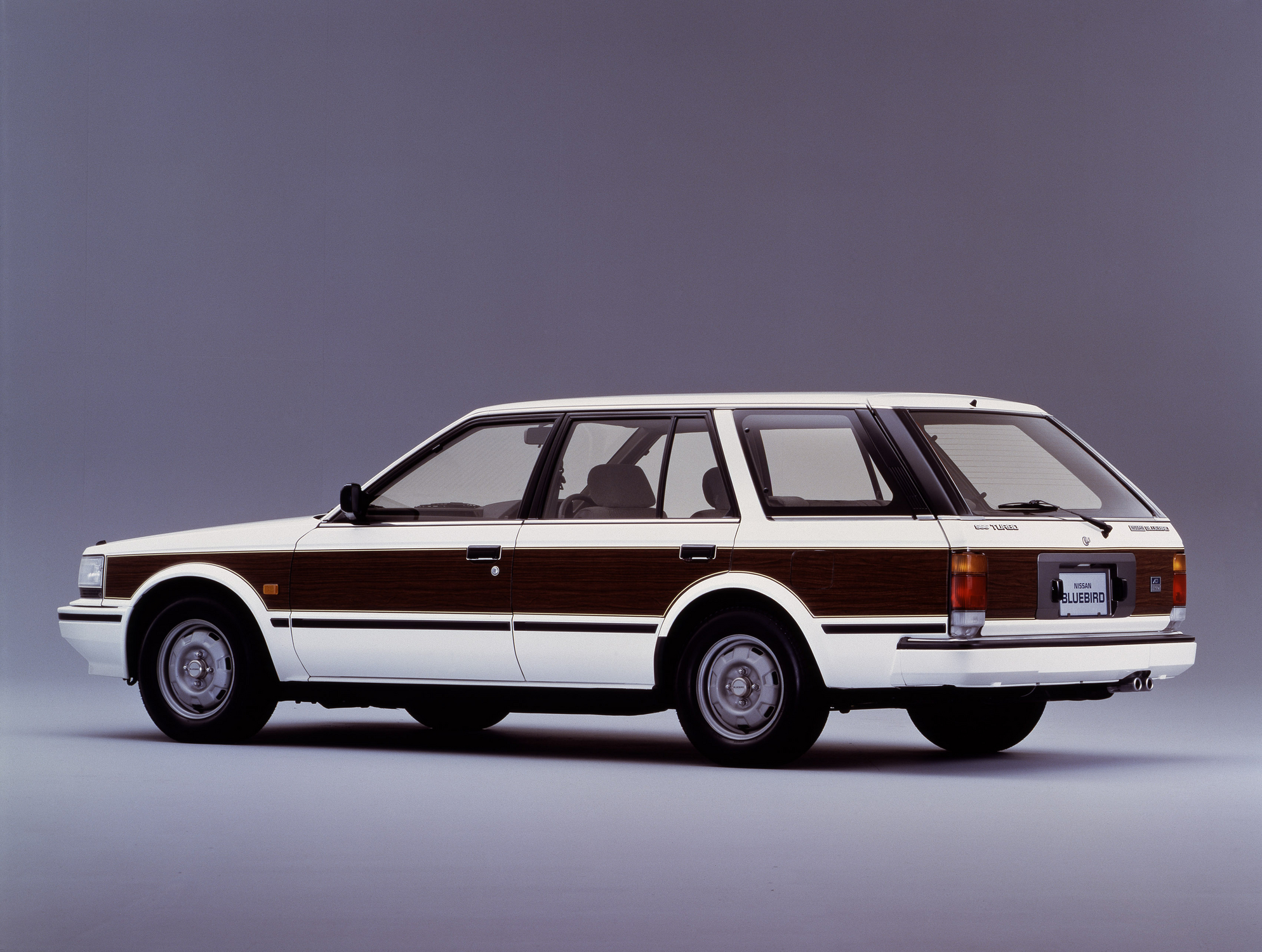 Универсал модели. Nissan Bluebird VII (u11). Nissan Bluebird Wagon 1986. Nissan Bluebird, 1988 универсал. Nissan Bluebird u11 Wagon.