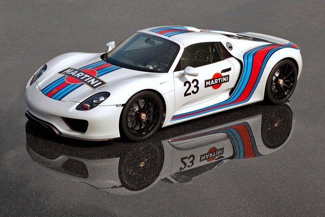 A colaboração com a Martini Racing tem sido sempre bem sucedida A colaboração com a Martini Racing tem sido sempre bem sucedida