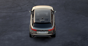 In the image we can have a glimpse of the new interior design of the Range Rover Velar
