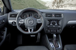 Performance and comfort for the new VW Jetta GLI