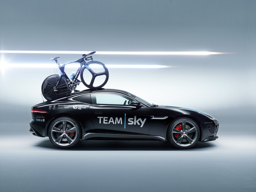 Jaguar F-Type R Coupé Tour de France