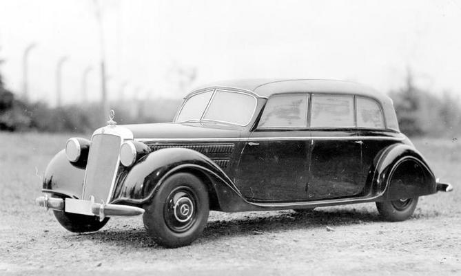 Mercedes-Benz 400 V Mercedes-Benz 400 V