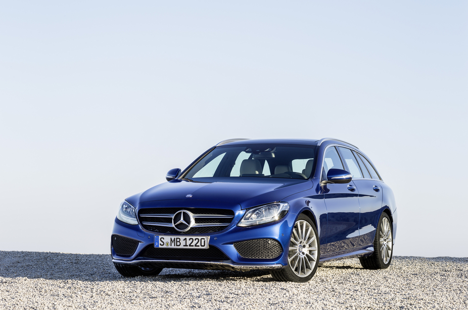 In terms of design the new C-Class Estate is quite similar to the sedan, but all-new from the B-pillar to the back