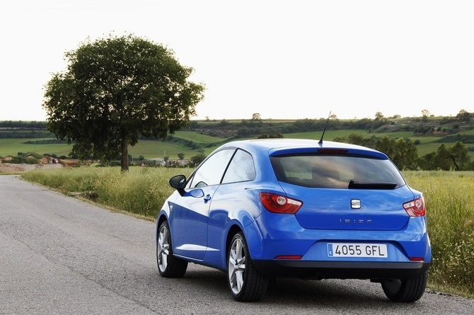 Seat Ibiza SportCoupé 1.6 16v DSG Seat Ibiza SportCoupé 1.6 16v DSG