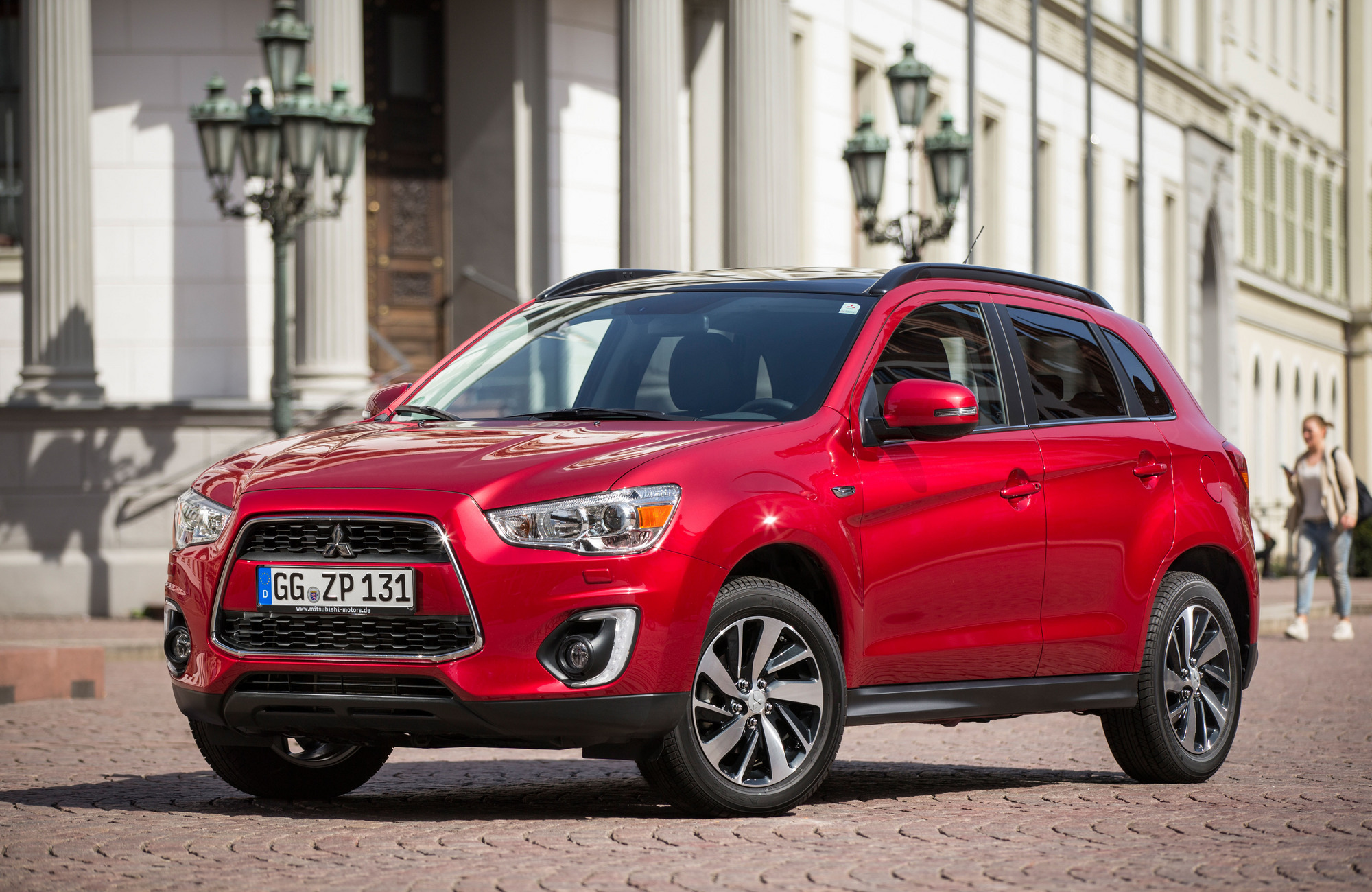 Mitsubishi asx. Митсубиси х. Митсубиси АСХ. Mitsubishi ASX 2013. Mitsubishi ESR.