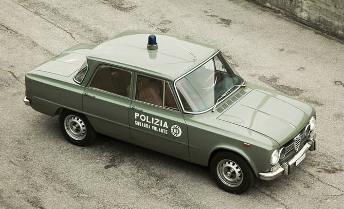 Alfa Romeo Giulia Super 'Polizia' Alfa Romeo Giulia Super 'Polizia'