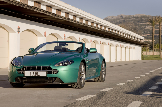 Aston Martin V8 Vantage 4.7 S Roadster Aston Martin V8 Vantage 4.7 S Roadster