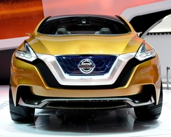The headlights look quite similar to the production Rogue