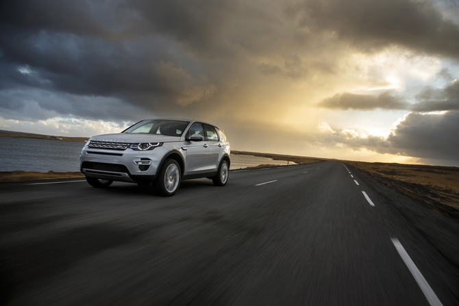 Land Rover Discovery Sport 2.0 TD4 4x4 SE Land Rover Discovery Sport 2.0 TD4 4x4 SE