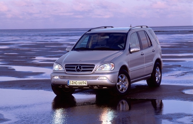 Mercedes-Benz ML 400 CDI Mercedes-Benz ML 400 CDI