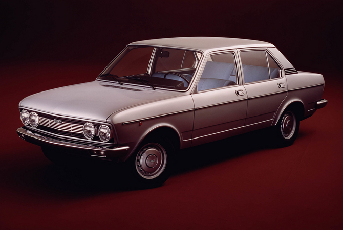 fiat_132_1800_gls_img_37390.jpg