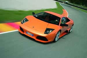 Lamborghini celebrates the end of production of Murciélago