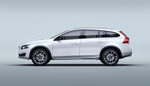 The new Volvo Cross Country model gets some unique design features that give a more all-terrain look