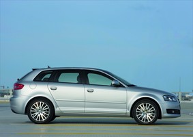 Audi A3 Sportback 2.0 TFSI :: 3 photos 