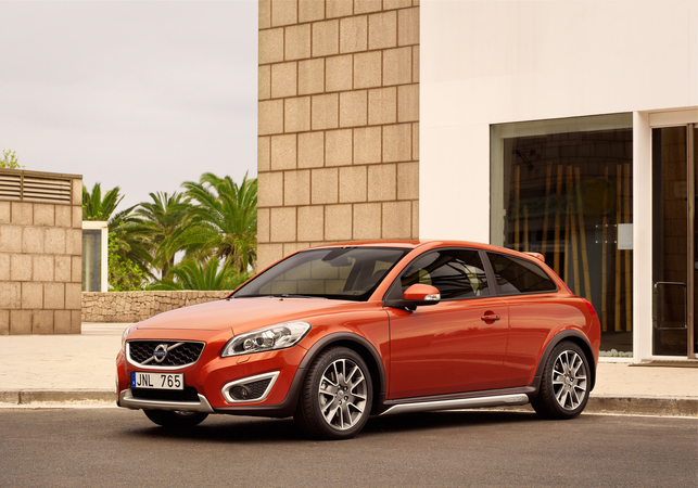Volvo C30 D3 Summum Volvo C30 D3 Summum