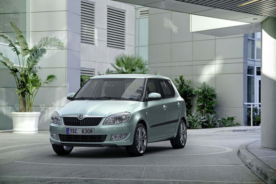 Specs for all Skoda Roomster versions