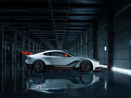 The standard version of the Vantage GT3 weighs 1565kg